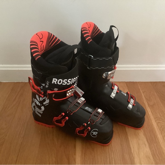NWT Women’s Rossignol Evo 70 Ski Boots, Size 8.5/25.5 - Picture 2 of 7